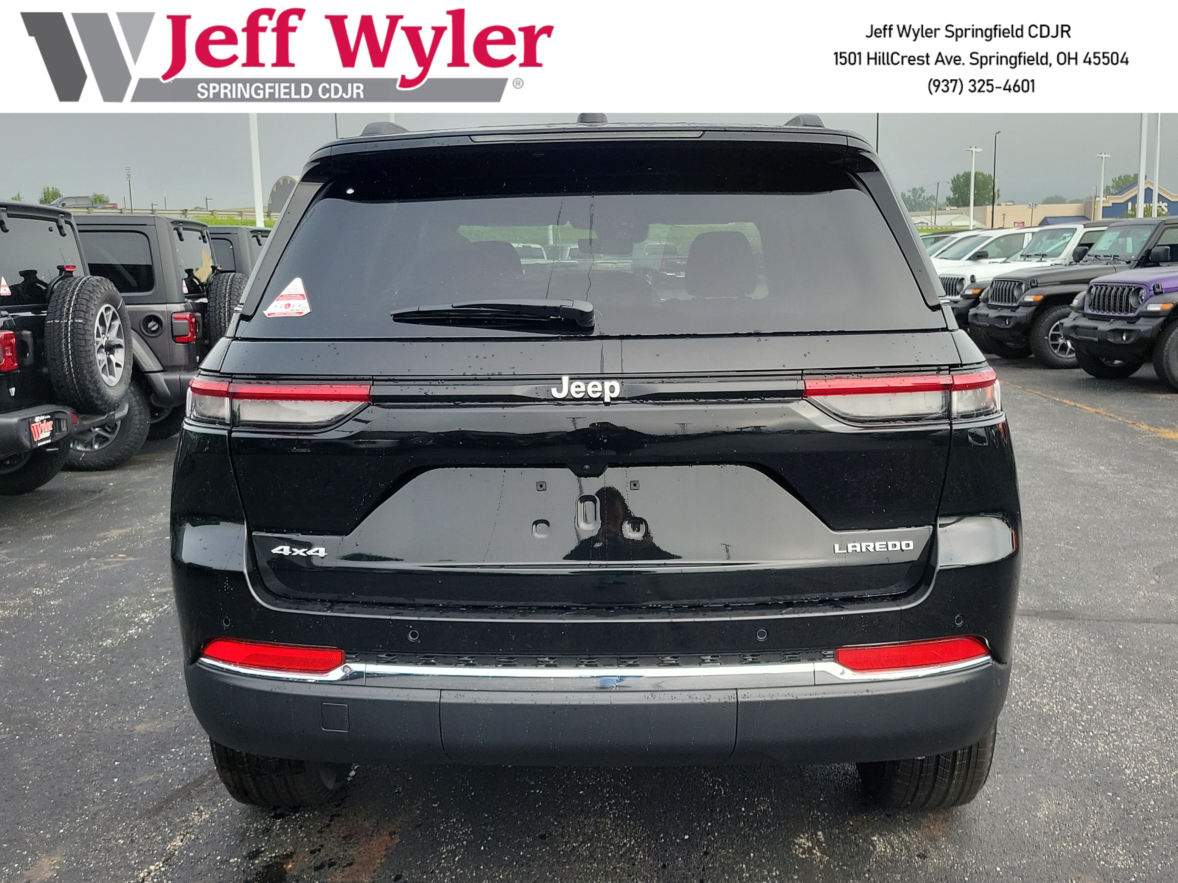 New 2026 Jeep Grand Cherokee Laredo X AWD/4WD image 4