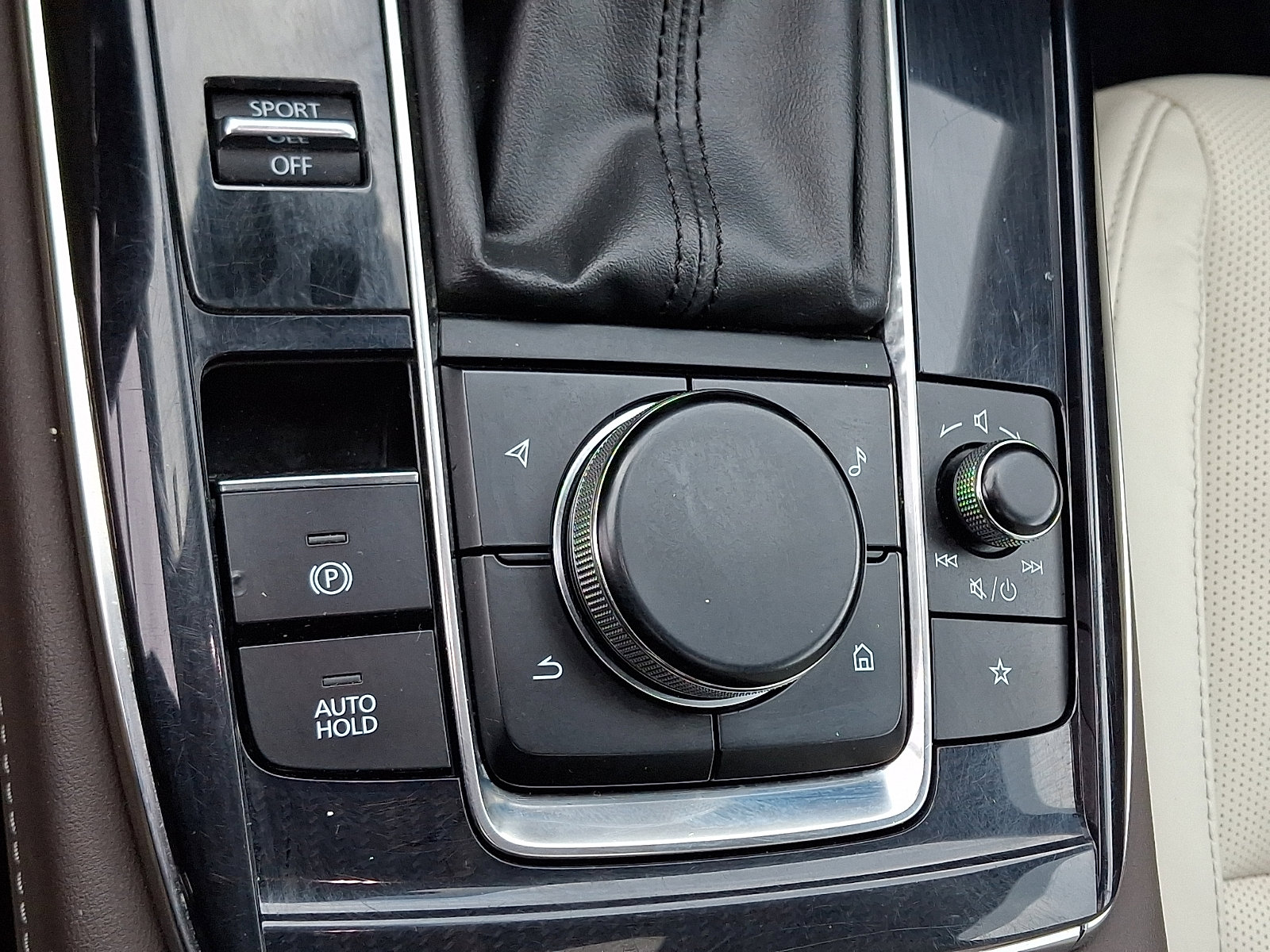 Used 2020 MAZDA CX-30 AWD w/ Premium Package image 25