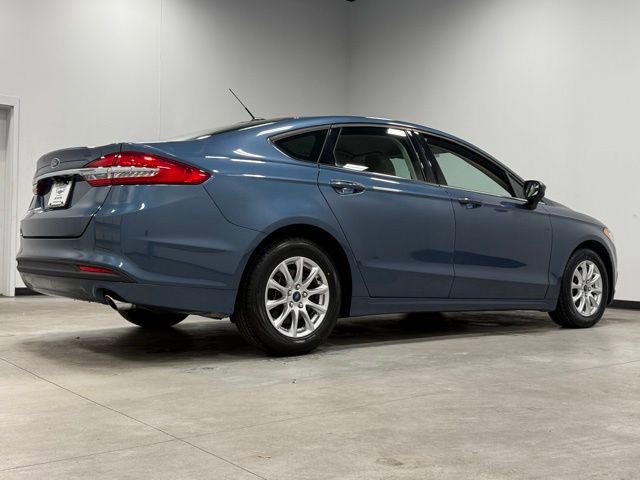 Used 2018 Ford Fusion S image 12