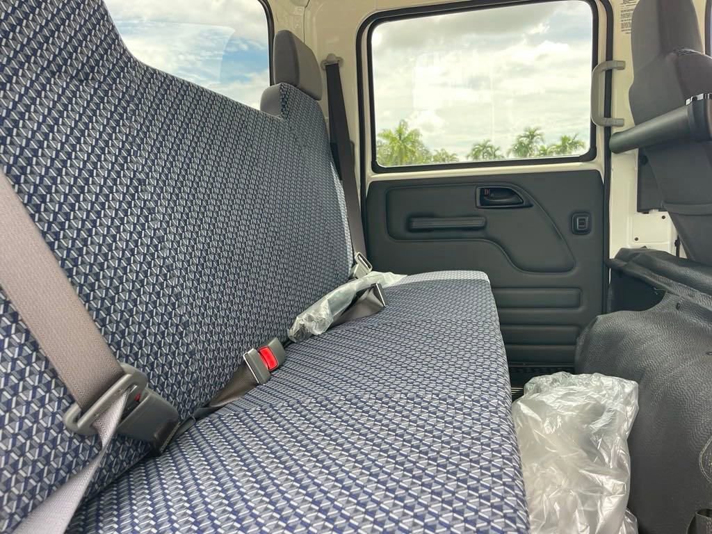 New 2024 Chevrolet Low Cab Forward image 8