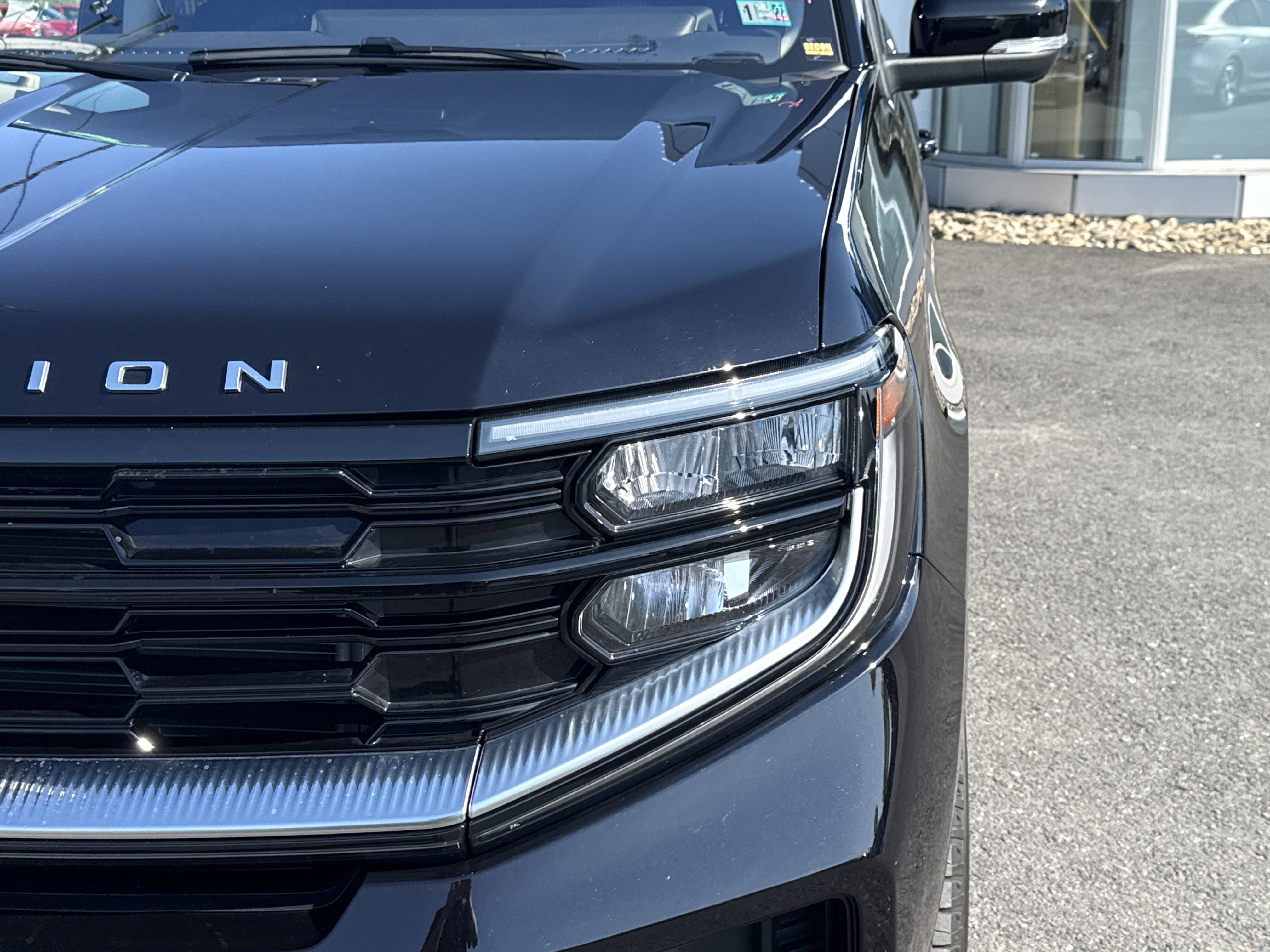 Used 2025 Ford Expedition Max Platinum w/ Driver's Package image 9