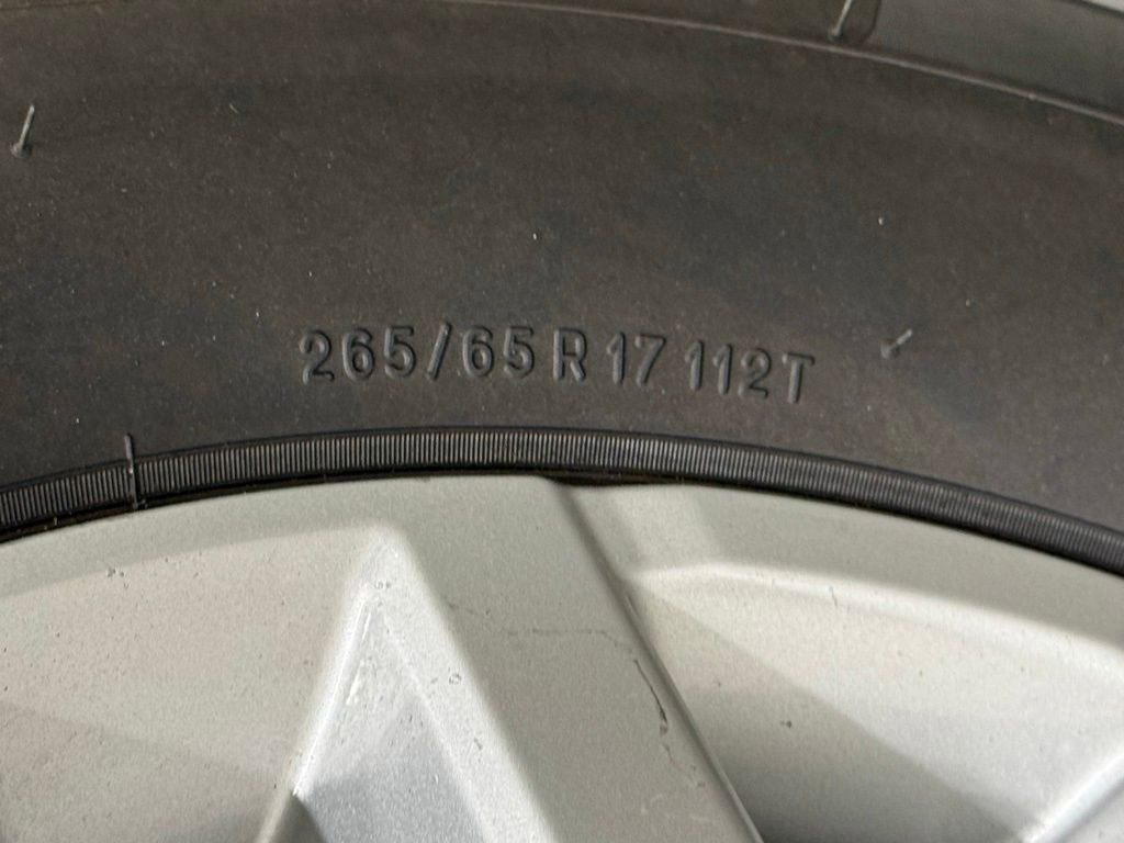 Used 2023 Nissan Frontier SV image 78