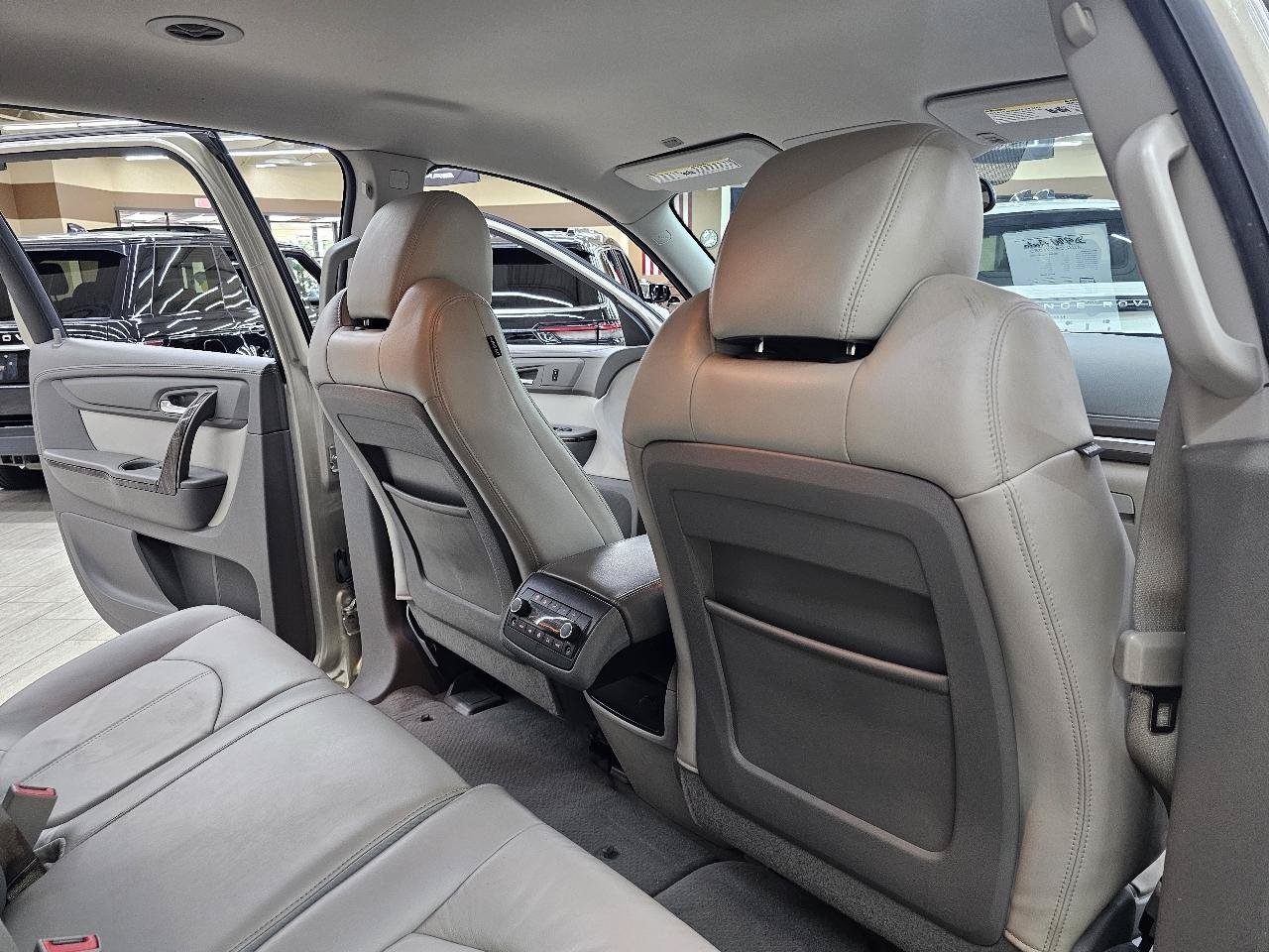 Used 2013 GMC Acadia SLT FWD image 24
