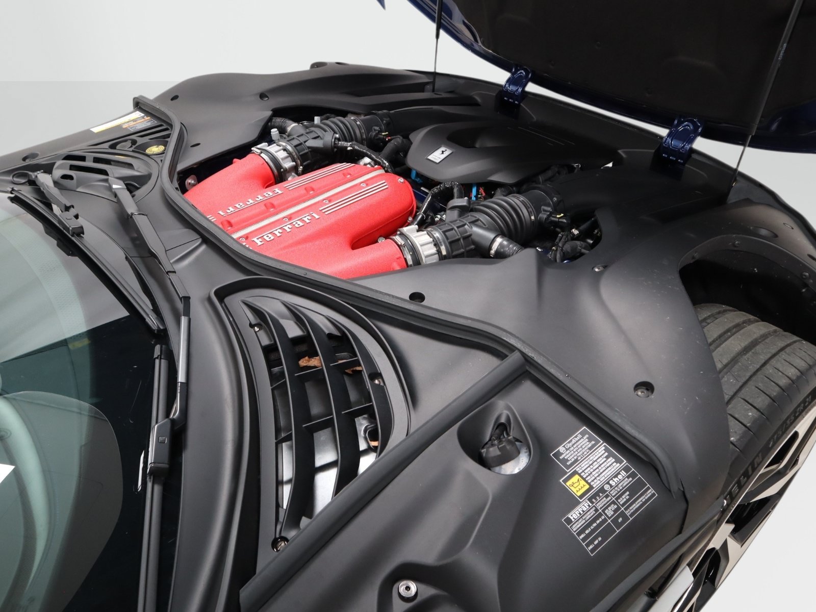 Used 2025 Ferrari 12Cilindri RWD image 13