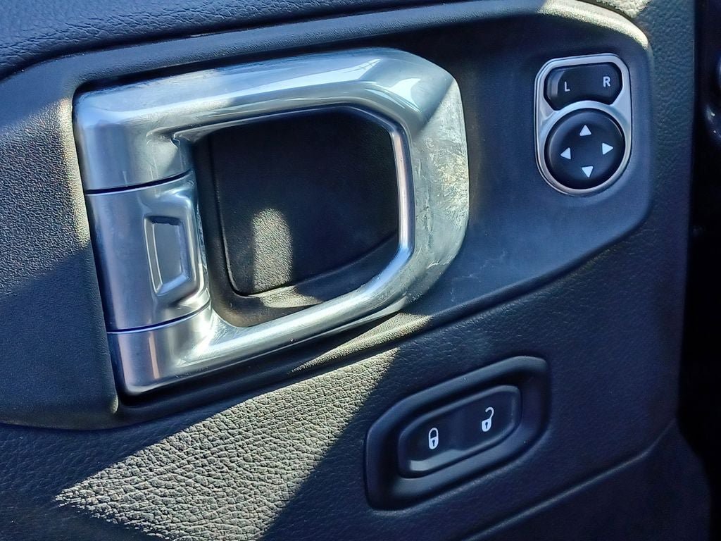 Used 2021 Jeep Gladiator 80th Anniversary AWD/4WD image 12