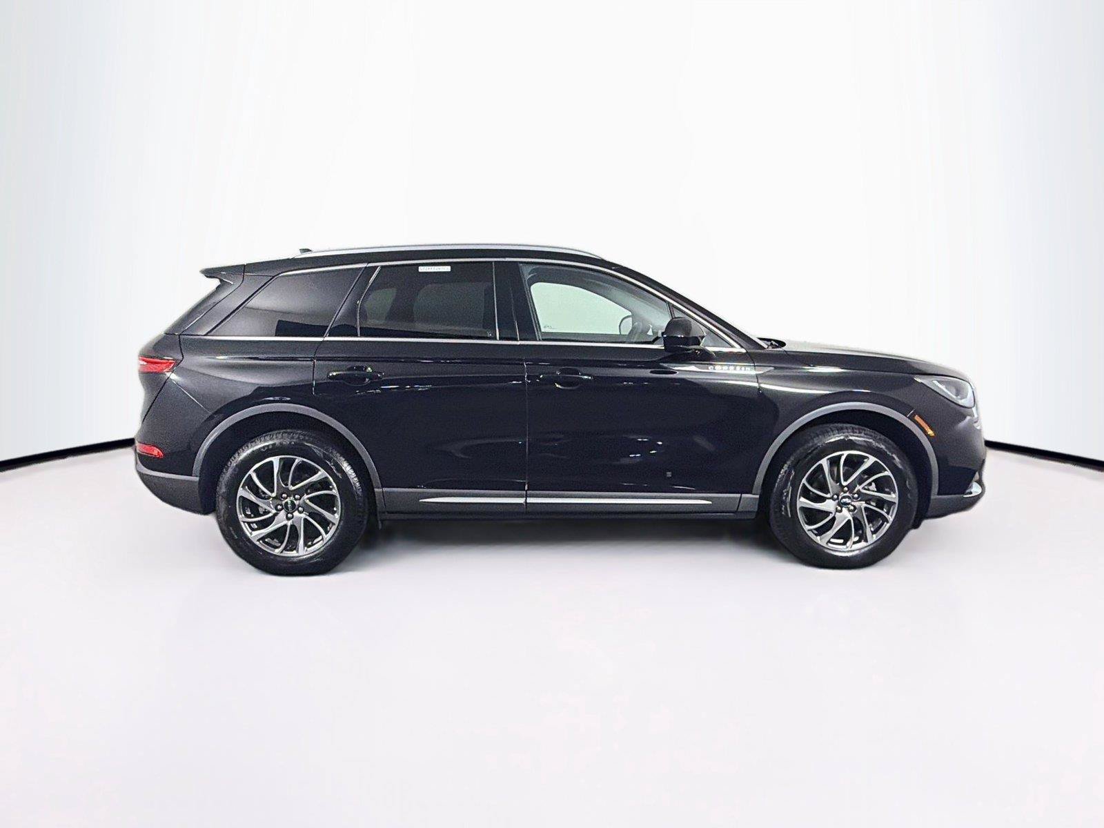 Used 2022 Lincoln Corsair AWD w/ Equipment Group 101A image 12