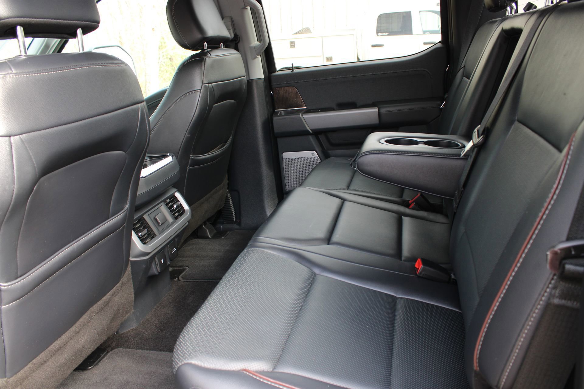 Used 2021 Ford F150 Lariat w/ FX4 Off-Road Package image 17