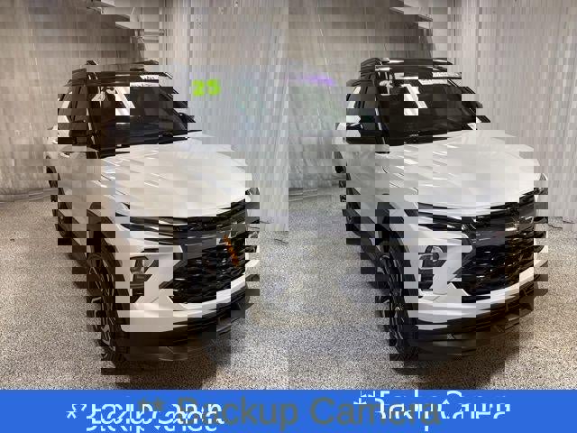 Used 2025 Chevrolet TrailBlazer RS w/ Convenience Package image 3