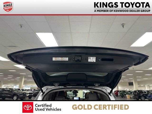 Certified 2023 Toyota Sienna Limited AWD/4WD image 22