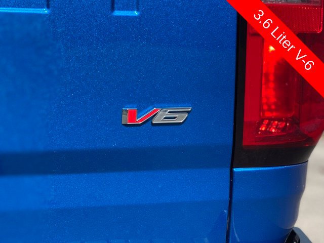 Used 2021 Chevrolet Colorado Z71 w/ Safety Package AWD/4WD image 11