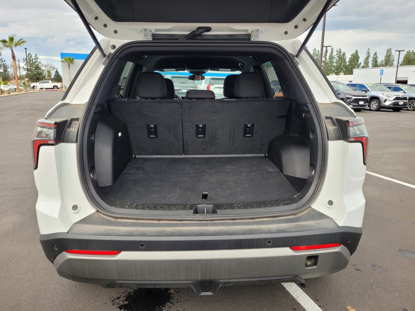 Used 2025 Chevrolet Equinox LT image 27