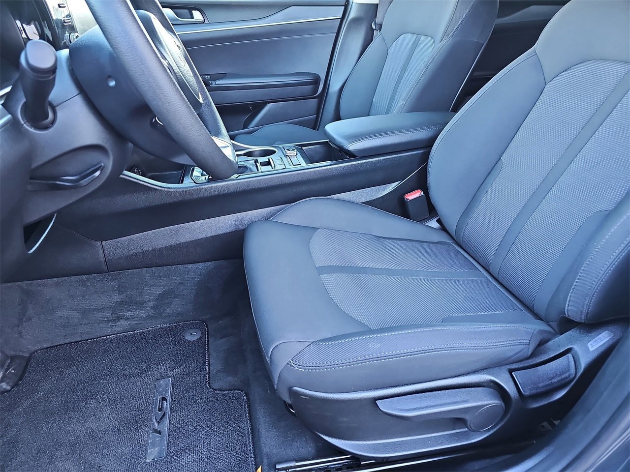 Used 2023 Kia K5 LXS image 14