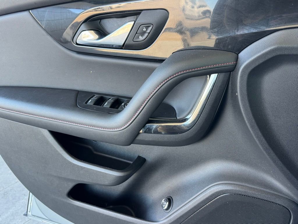 Used 2025 Chevrolet Blazer RS image 37