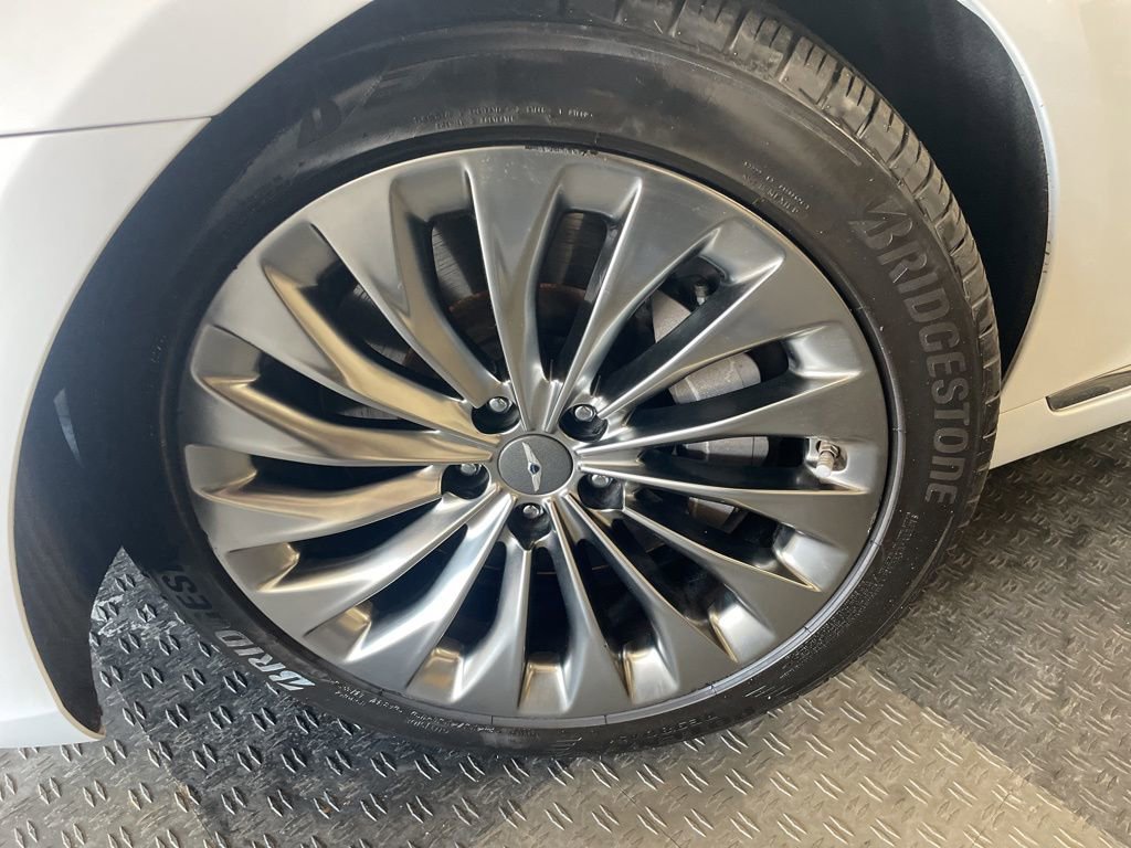 Used 2017 Genesis G90 5.0 Ultimate image 3