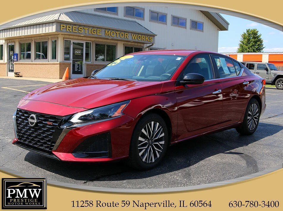 Used 2025 Nissan Altima 2.5 SV FWD image 1