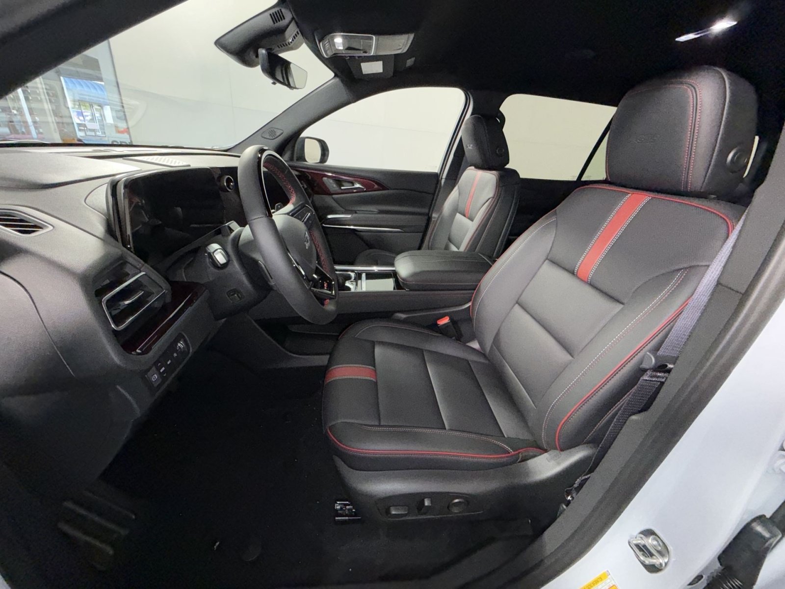 New 2027 Chevrolet Traverse RS AWD/4WD image 13