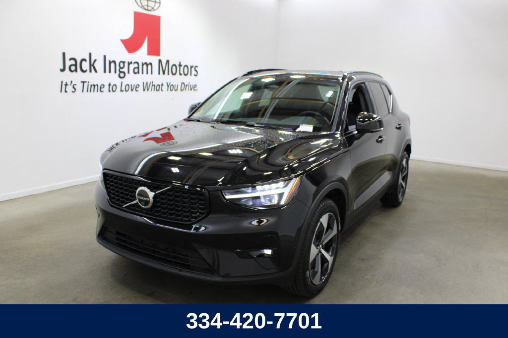 Used 2026 Volvo XC40 B5 Plus AWD/4WD 360° Tour