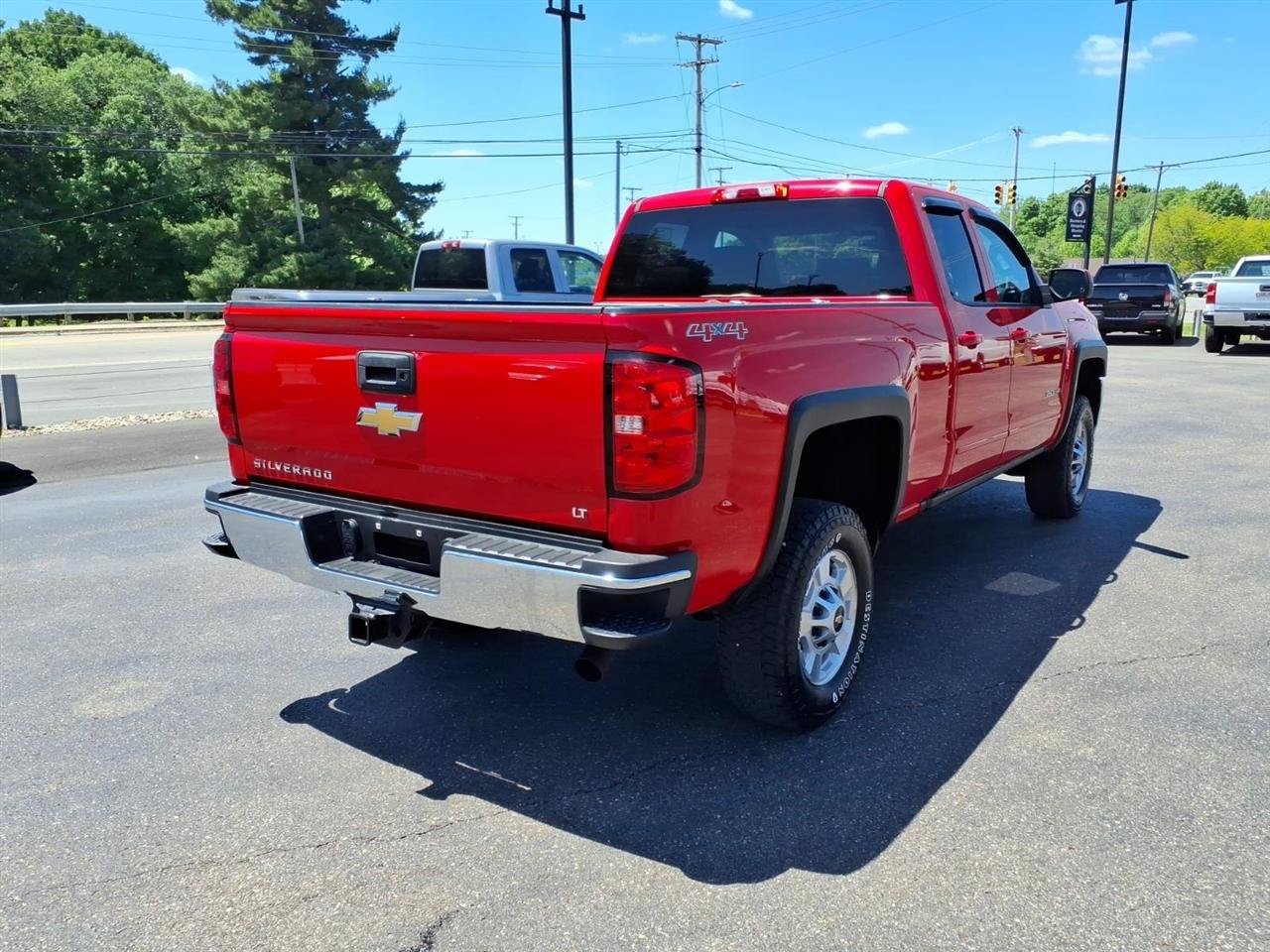 Used 2017 Chevrolet Silverado 2500 LT AWD/4WD image 5