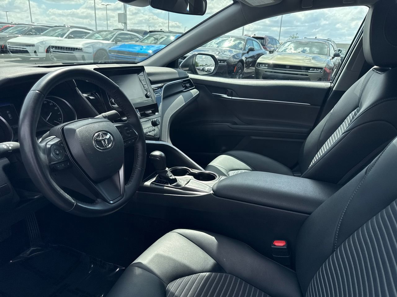 Used 2024 Toyota Camry SE FWD image 11
