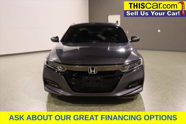 Used 2018 Honda Accord Sport image 2