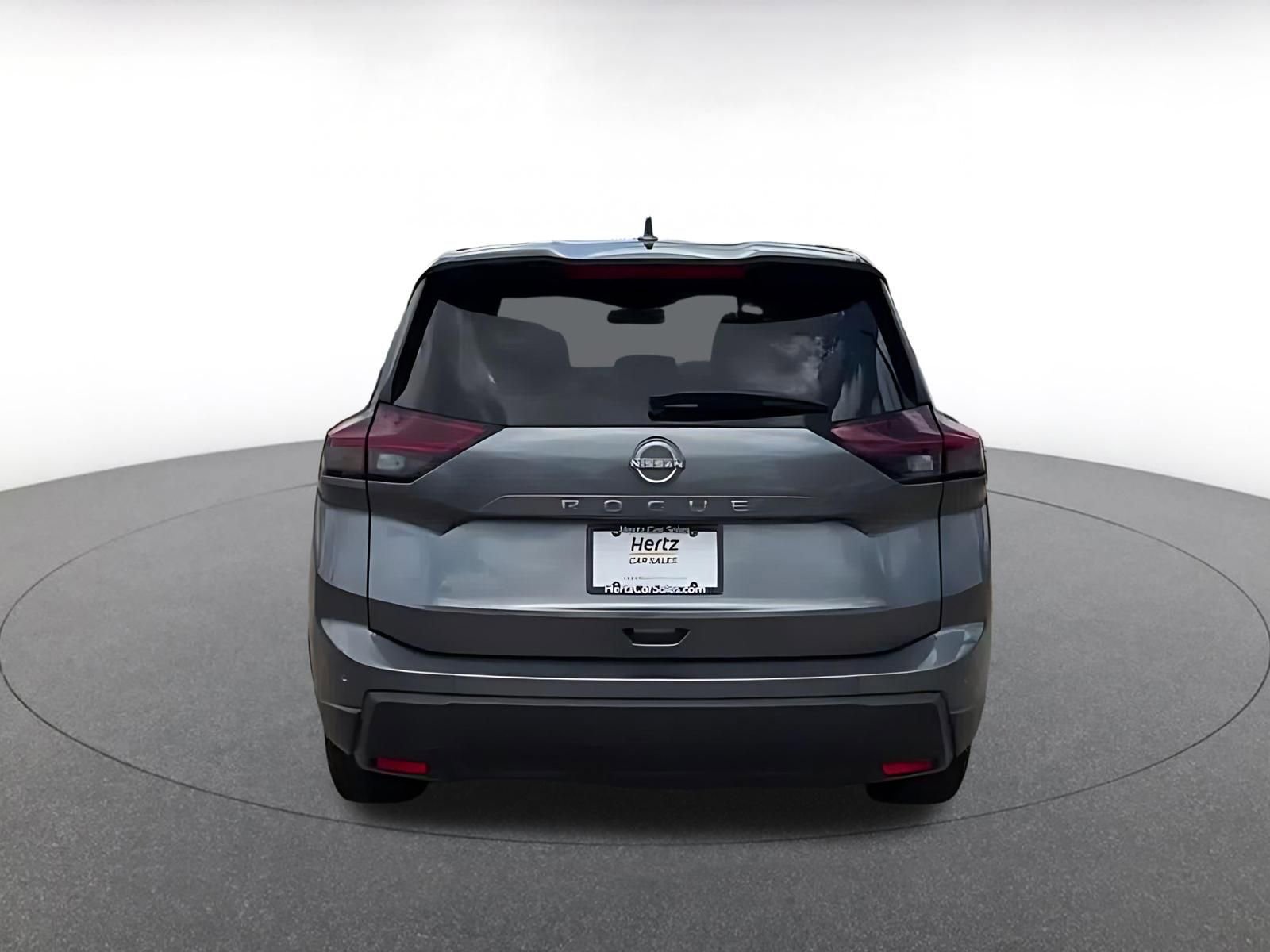 Used 2025 Nissan Rogue SV FWD image 12