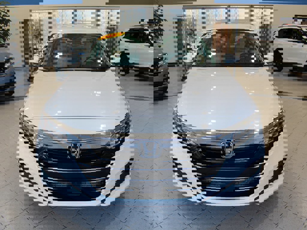 Used 2021 Honda Accord LX image 2