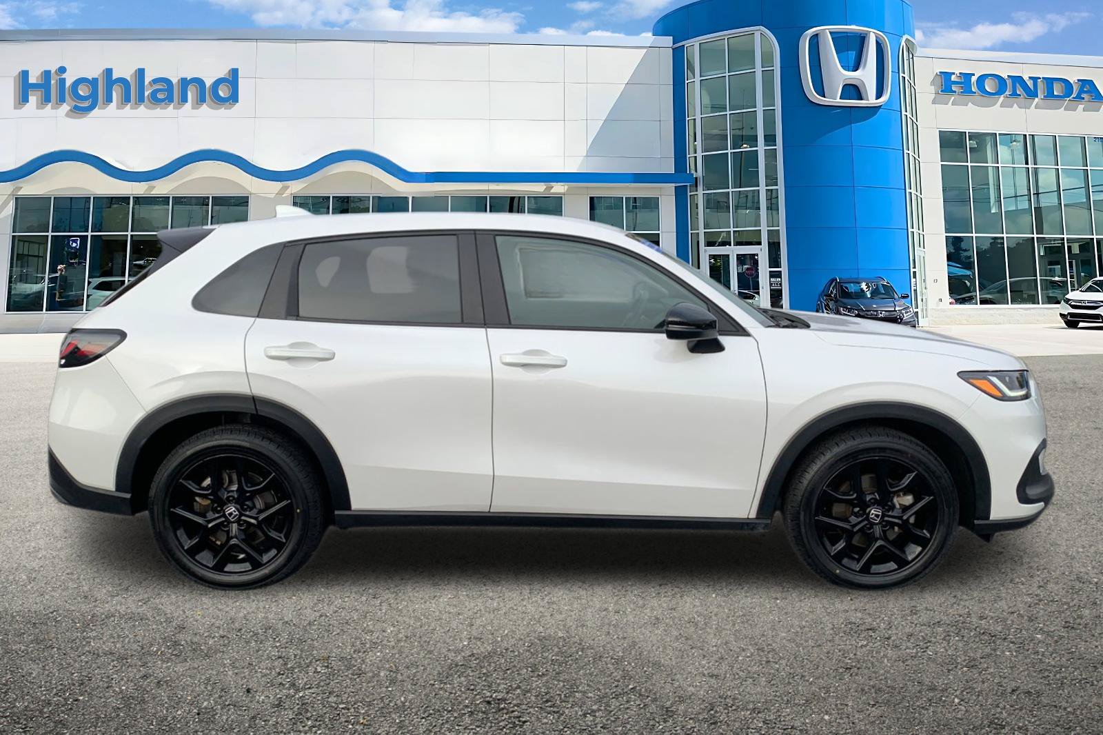 Used 2024 Honda HR-V Sport image 6