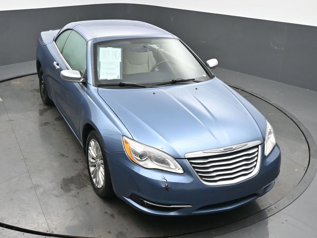 Used 2011 Chrysler 200 Limited image 43