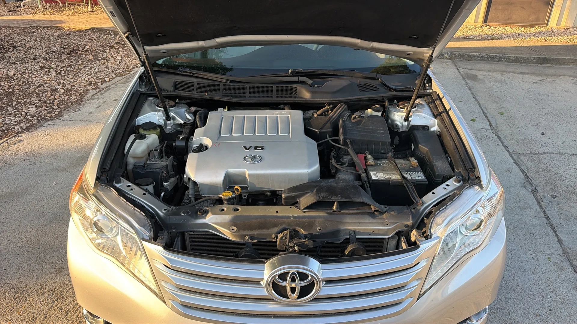 Used 2011 Toyota Avalon FWD image 32