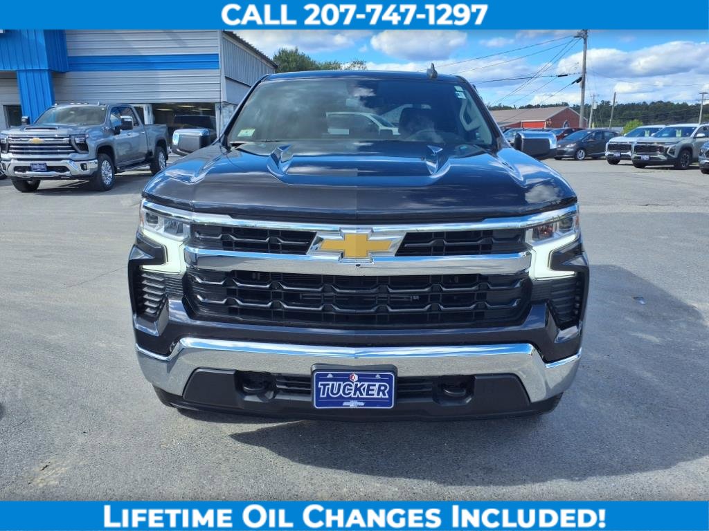 Used 2022 Chevrolet Silverado 1500 LT image 2