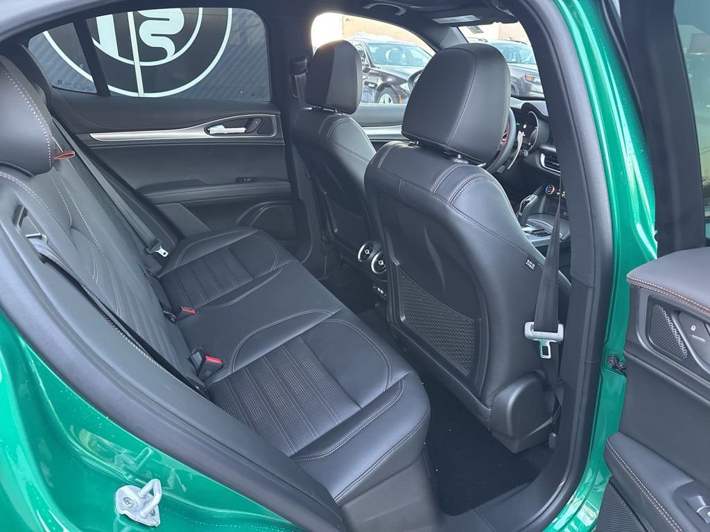 New 2025 Alfa Romeo Stelvio Sprint image 20