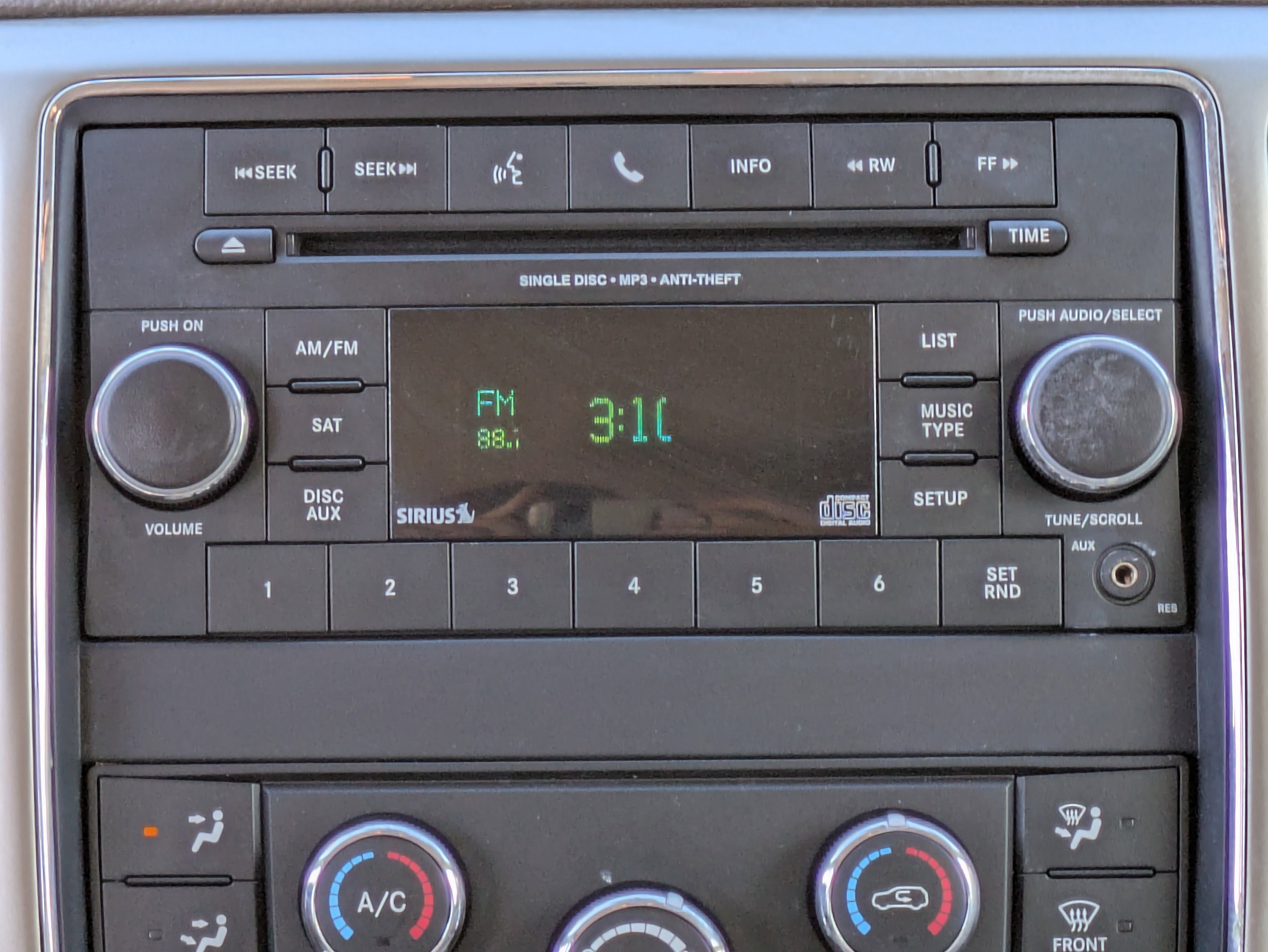 Used 2012 Jeep Grand Cherokee Laredo image 18