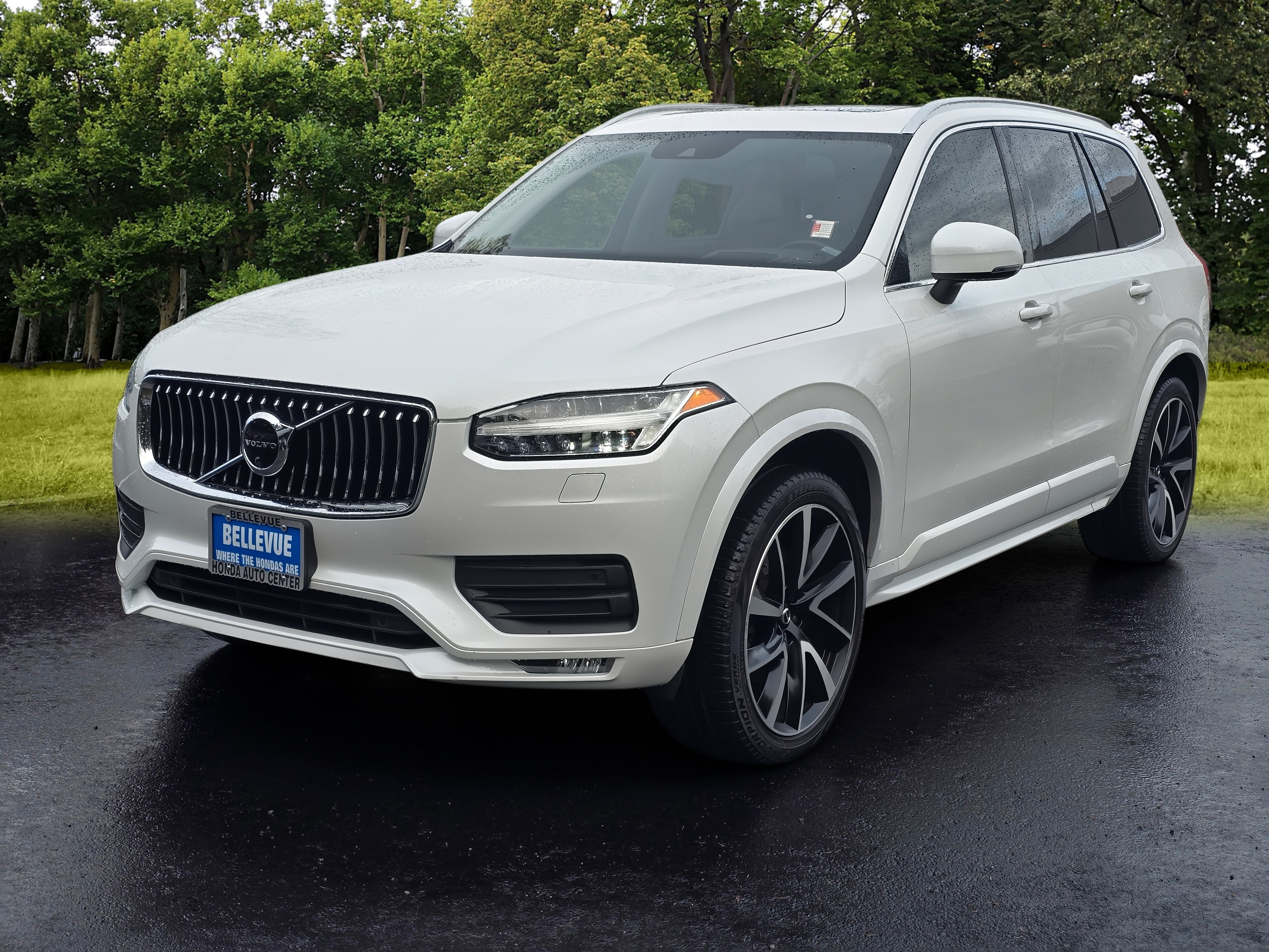 Used 2020 Volvo XC90 T6 Momentum w/ Protection Package Premier AWD/4WD image 3