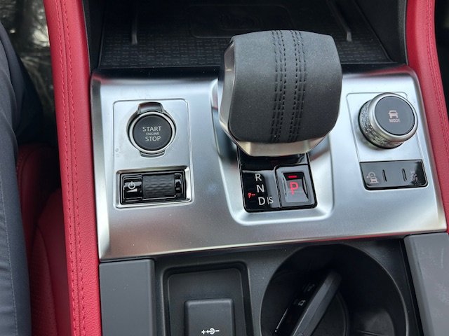 New 2025 Jaguar F-PACE R-Dynamic S image 23