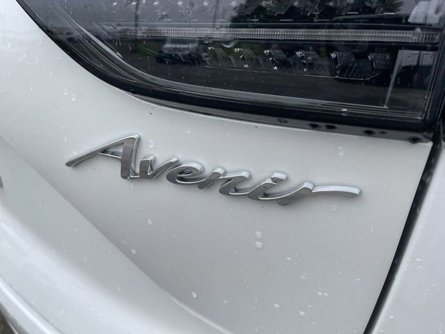 Used 2025 Buick Envision Avenir AWD/4WD image 10