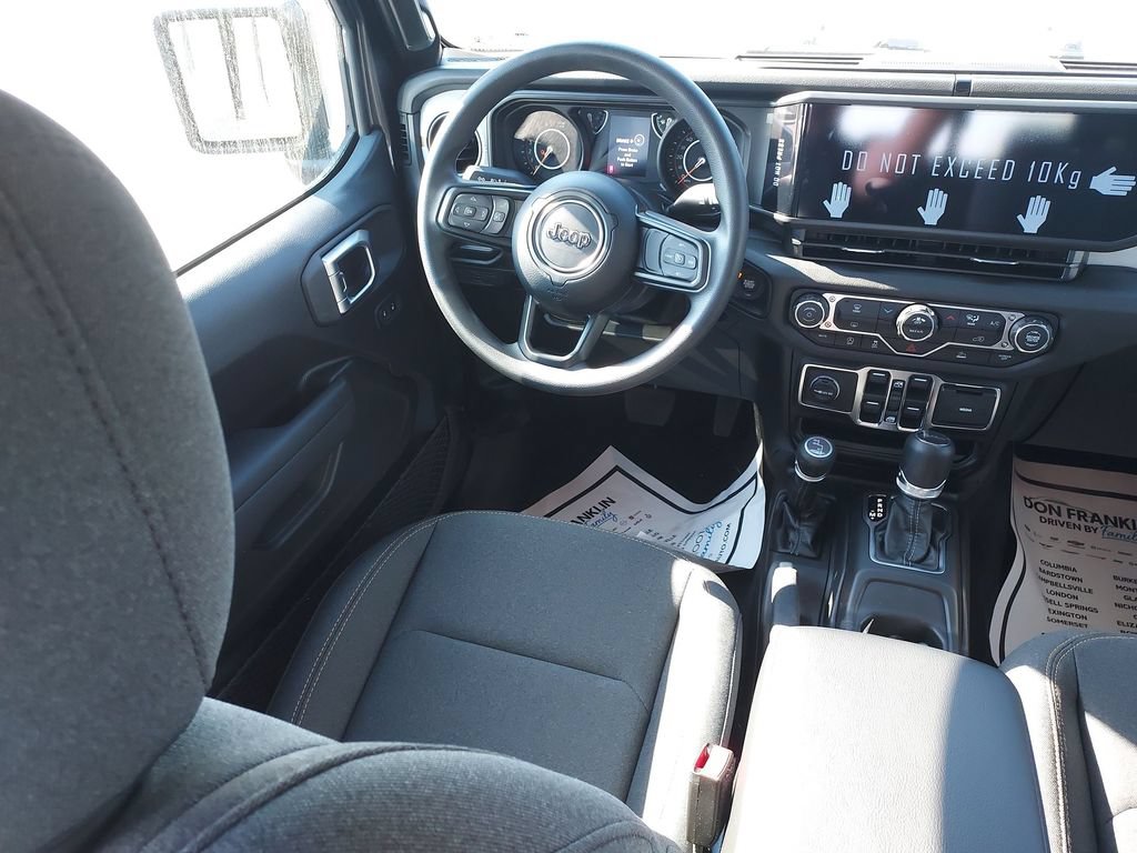 New 2026 Jeep Gladiator Sport AWD/4WD image 15