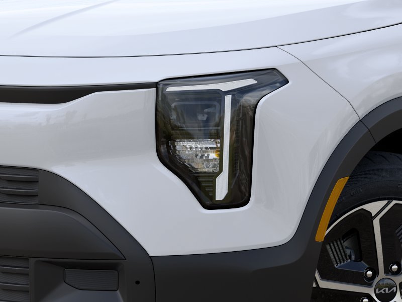 New 2027 Kia Niro LX FWD image 10