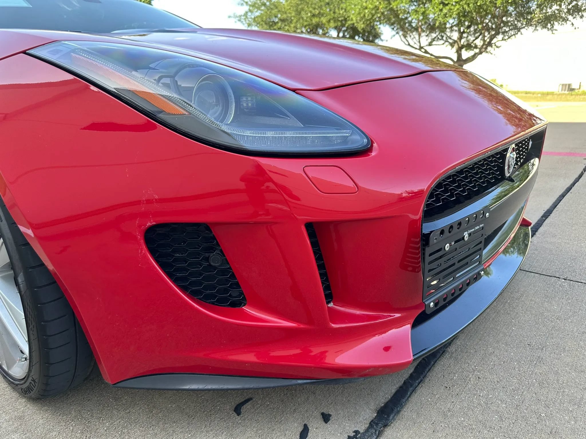 Used 2015 Jaguar F-TYPE R RWD image 5