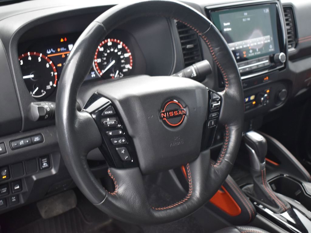 Used 2023 Nissan Frontier PRO-4X image 5