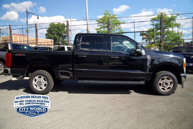 Used 2026 Ford F250 XLT AWD/4WD image 3
