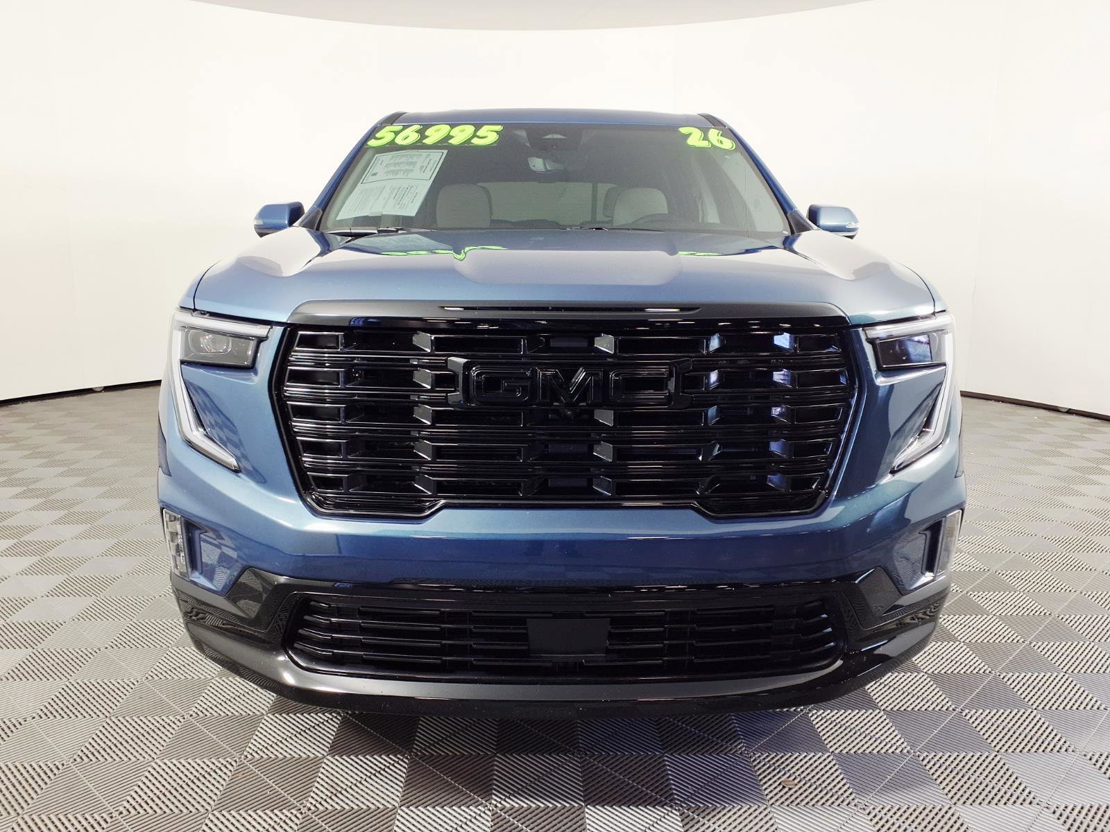 Used 2026 GMC Acadia Denali image 2