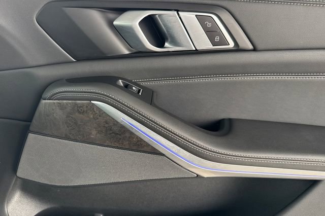 Used 2025 BMW X5 sDrive40i image 21