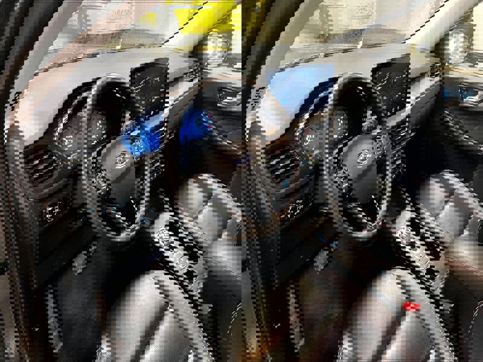 Used 2024 Ford Escape Platinum image 8