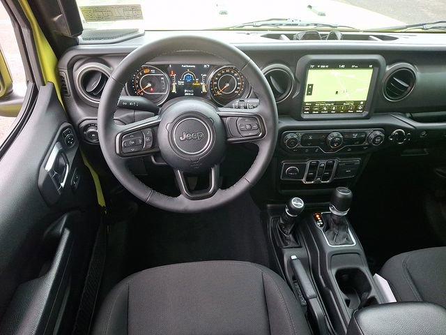 Used 2023 Jeep Wrangler Willys image 2