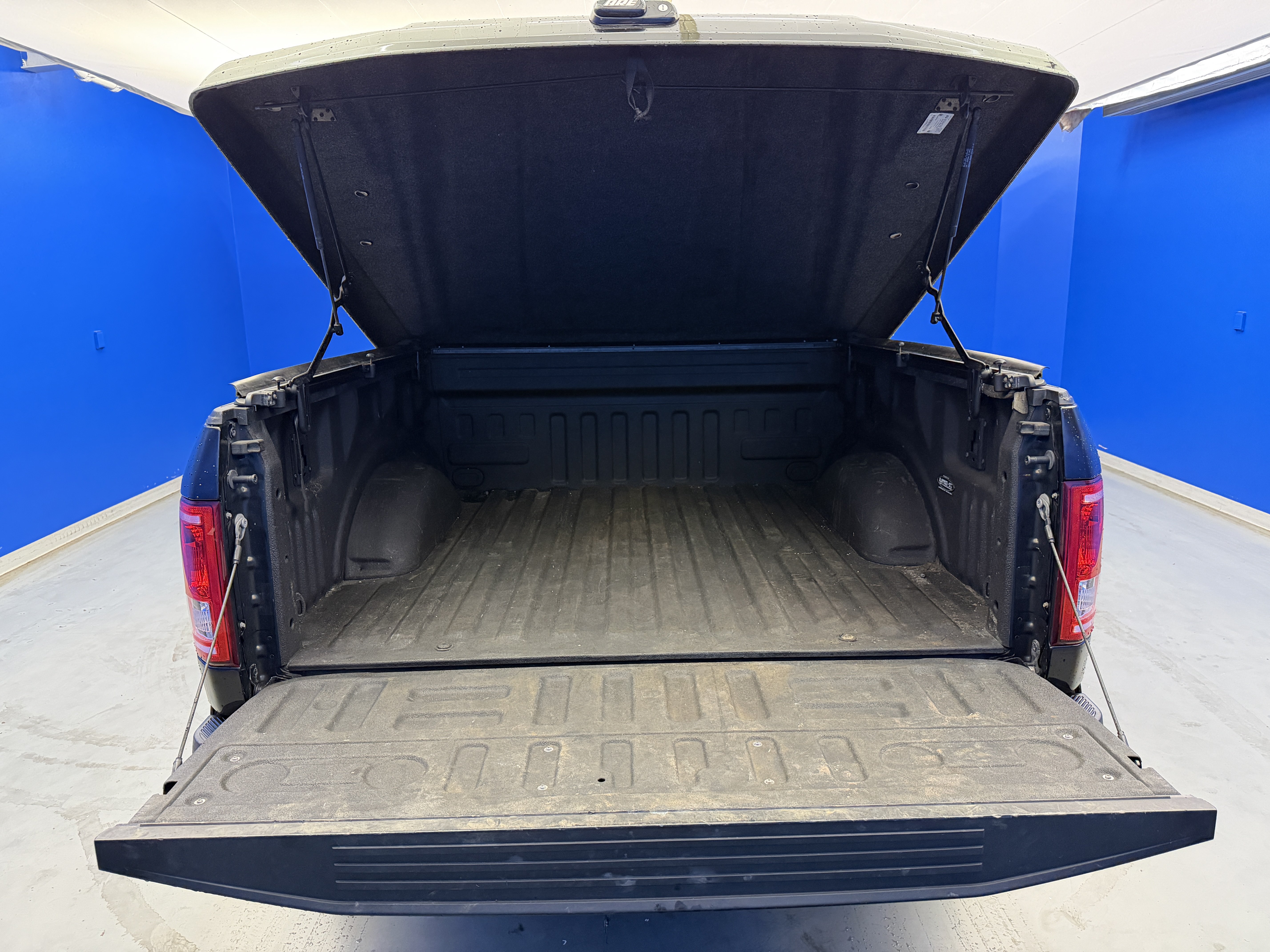 Used 2015 Ford F150 XLT w/ Equipment Group 302A Luxury AWD/4WD image 27