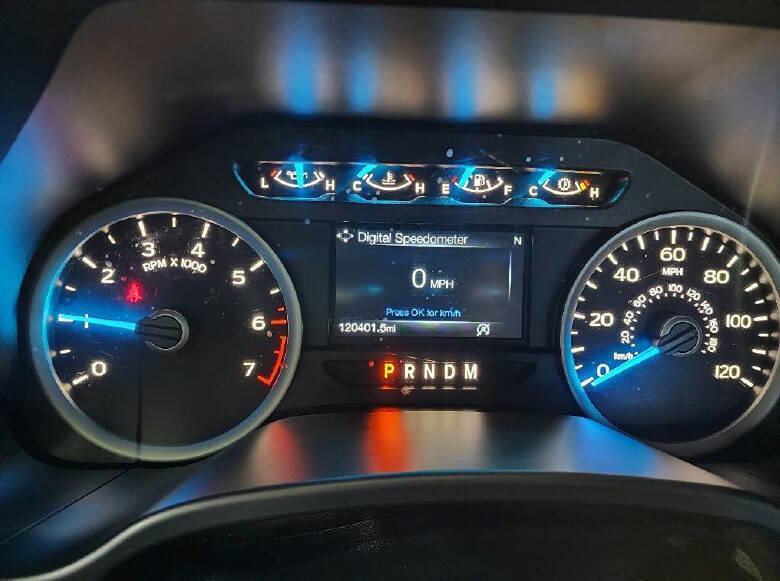 Used 2017 Ford F150 XLT w/ Equipment Group 302A Luxury image 15