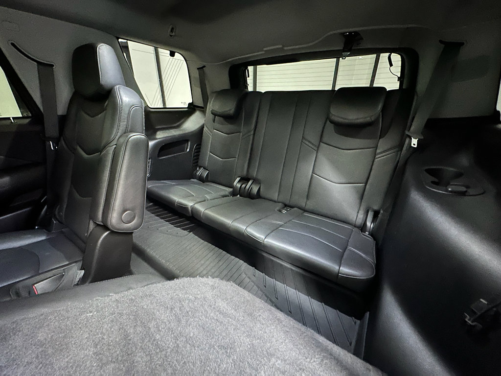 Used 2020 Cadillac Escalade Luxury image 27