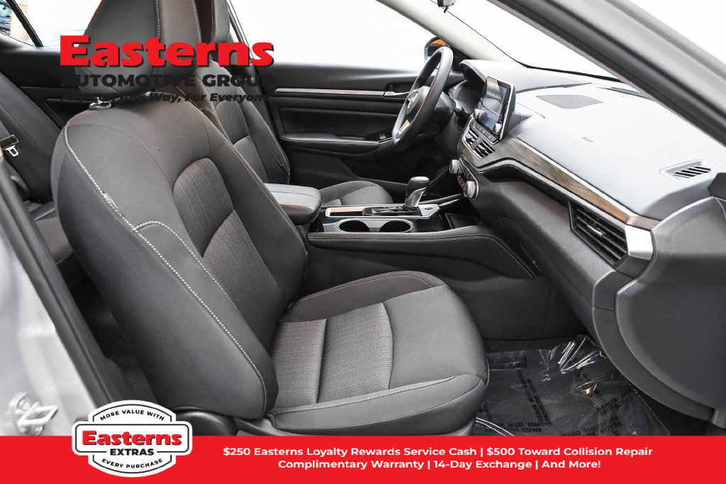 Used 2023 Nissan Altima 2.5 SV FWD image 25
