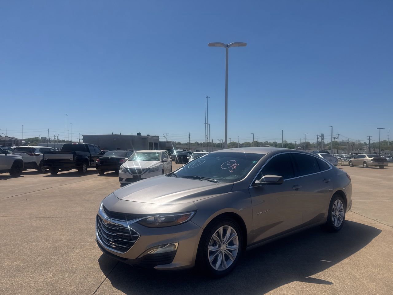 Used 2023 Chevrolet Malibu LT w/ Driver Confidence Package image 8