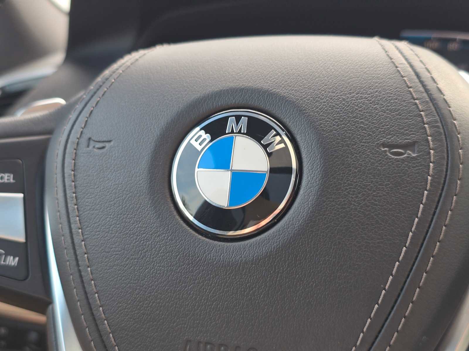 Used 2021 BMW X5 xDrive45e w/ Premium Package image 30